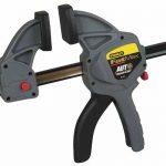 MIZARSKA SPONA Z AVTOMATSKIM PROŽENJEM 42 × 75 CM Stanley 9-83-123