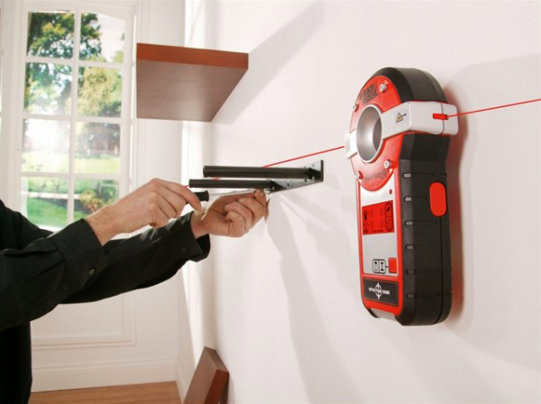 LASER Z DETEKTORJEM 9 V Black & Decker BDL230S - slika 2