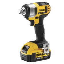 AKU XR UDARNI VIJAČNIK 18 V  Dewalt DCF880M2