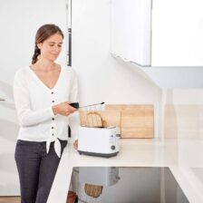 TOASTER 820 WŠIROKE REŽE + ODSTRANLJIVE KLEŠČE ZA KRUH Black & Decker BXTOA820E