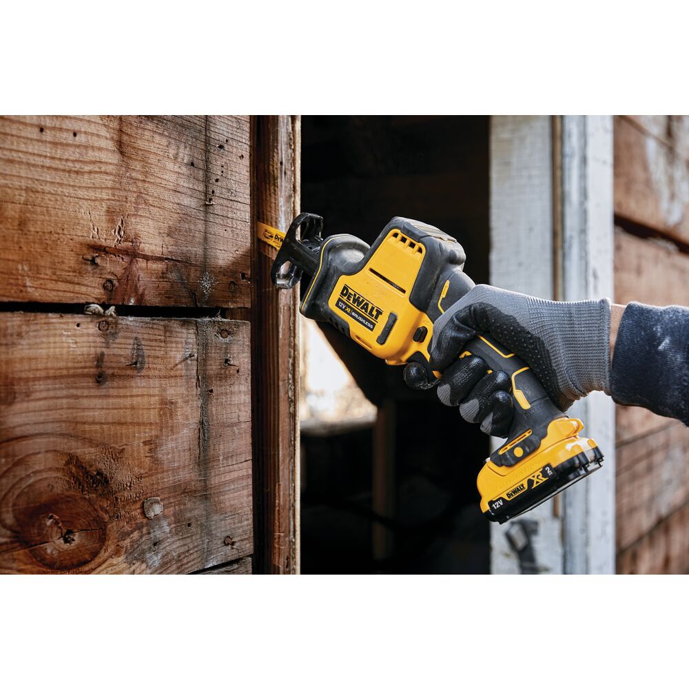 KOMPAKTNA SABLJASTA ŽAGA BREZ BATERIJE V KOVČKU Dewalt DCS312NT - slika 2
