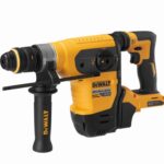 AKU XR FLEXVOLT ROTACIJSKO KLADIVO 54 V SDS-PLUSBREZKRTAČNI MOTOR, VIBRACIJA NAJBOLJŠEGA RAZREDA Dewalt DCH417NT