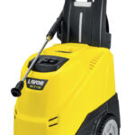 VISOKOTLAČNI ČISTIL. NA TOPLO VODO 2300- 230V~50Hzpištola M22 - 3/8"+sulica M22 z regu.šobo +cev 8m LAVORWASH RIO-R 1108