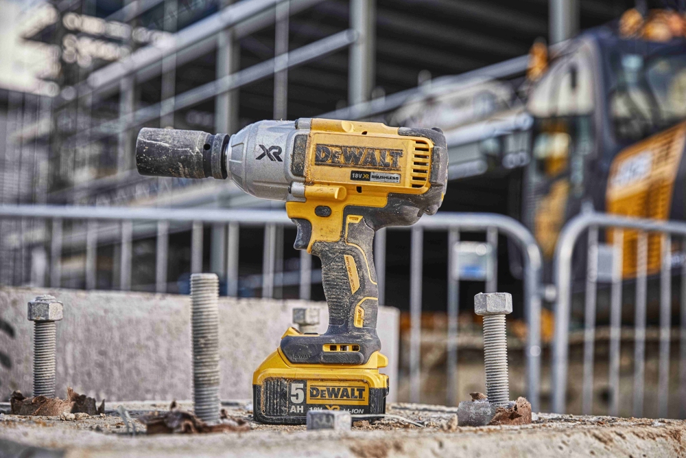 AKU UDARNI VIJAČNIK XR 18V 3/4" BARE Dewalt DCF897N - slika 3