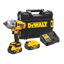 AKU UDARNI VIJAČNIK 18V XR 1/2" 1396/1898Nm 2x5.0A Dewalt DCF900P2T
