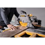 ŽAGA ZA KERAMIKO IN KAMEN 1600 W 250MM Dewalt D36000