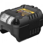 Hitri polnilnik Dewalt DCB1102